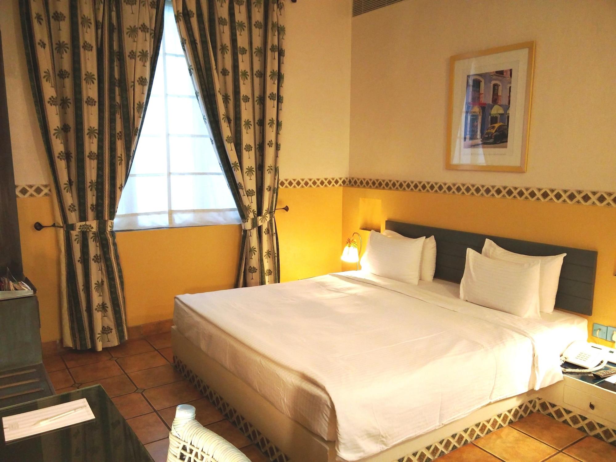 The Gordon House Hotel, Colaba Mumbai Eksteriør bilde