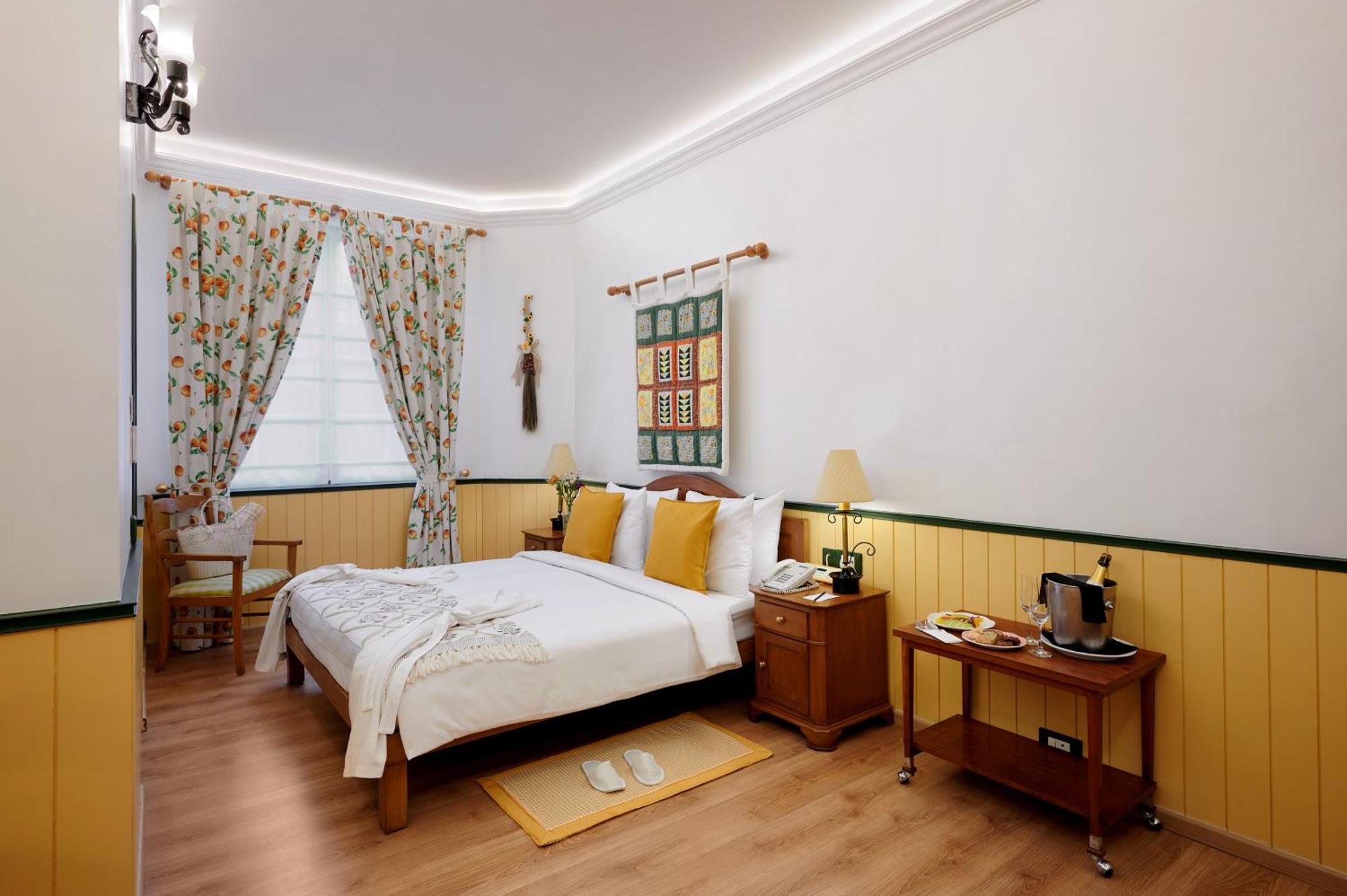 The Gordon House Hotel, Colaba Mumbai Eksteriør bilde