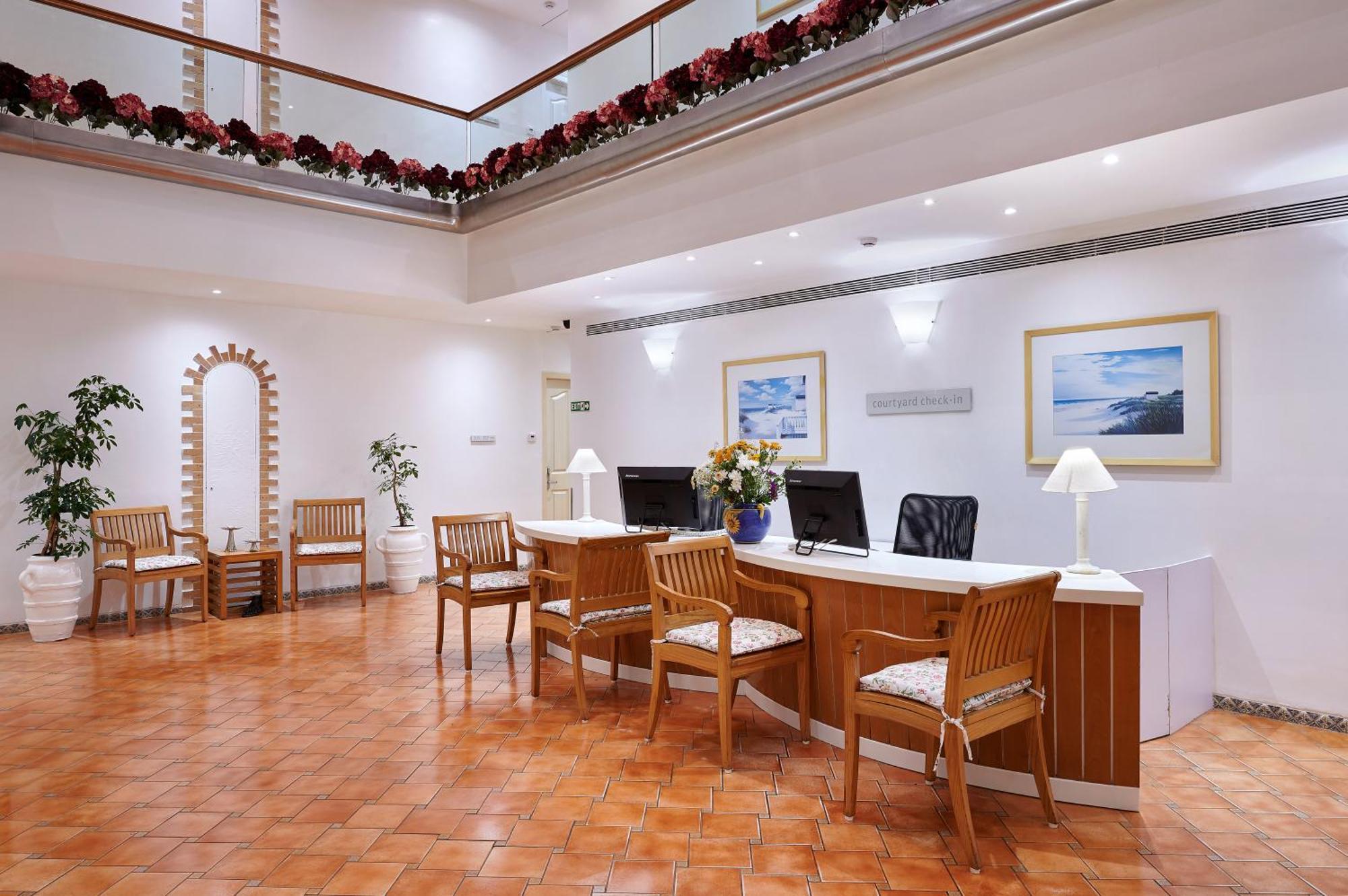 The Gordon House Hotel, Colaba Mumbai Eksteriør bilde