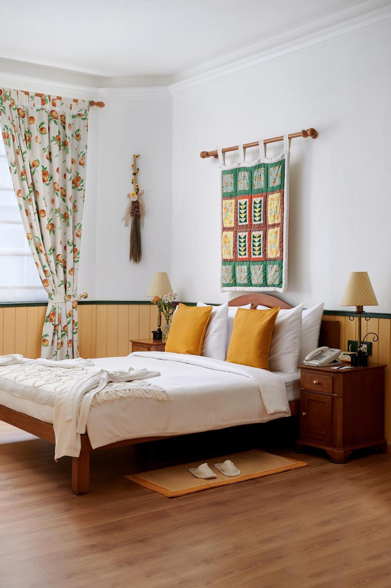 The Gordon House Hotel, Colaba Mumbai Eksteriør bilde